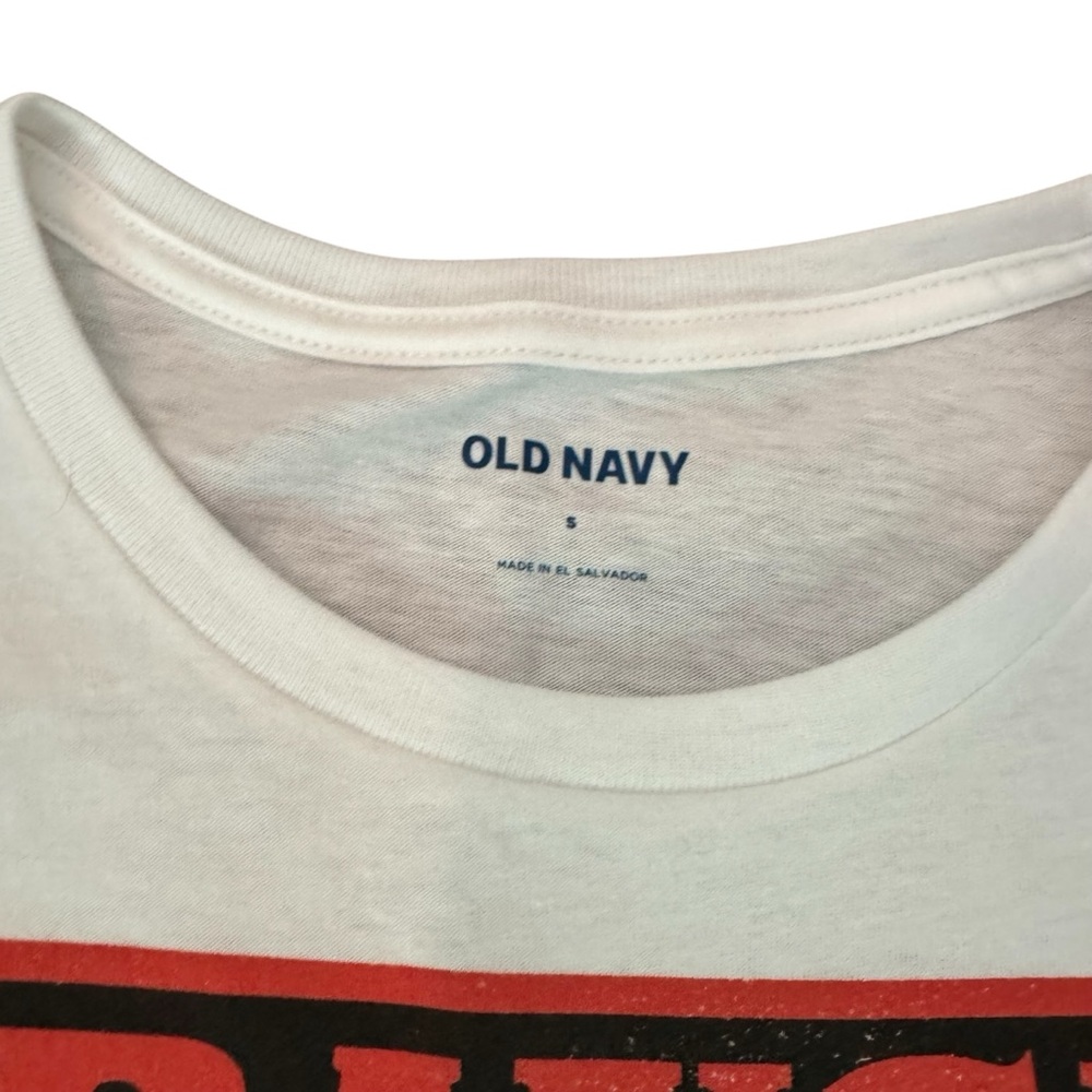 NWT Old Navy Stranger Things Graphic Tee Sz Small - Picture 2 of 2